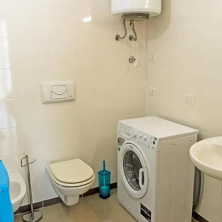 Mimose Apartment *